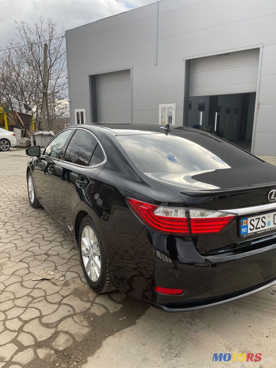 2013' Lexus Es Series photo #5