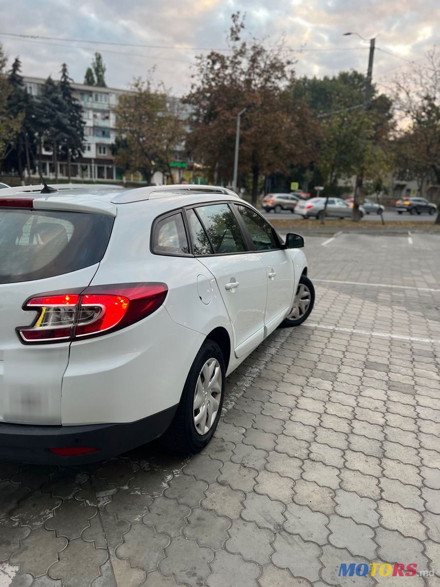 2013' Renault Megane photo #4