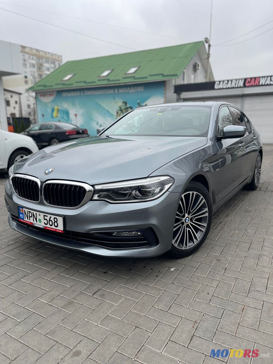 2017' BMW 5 Series photo #1