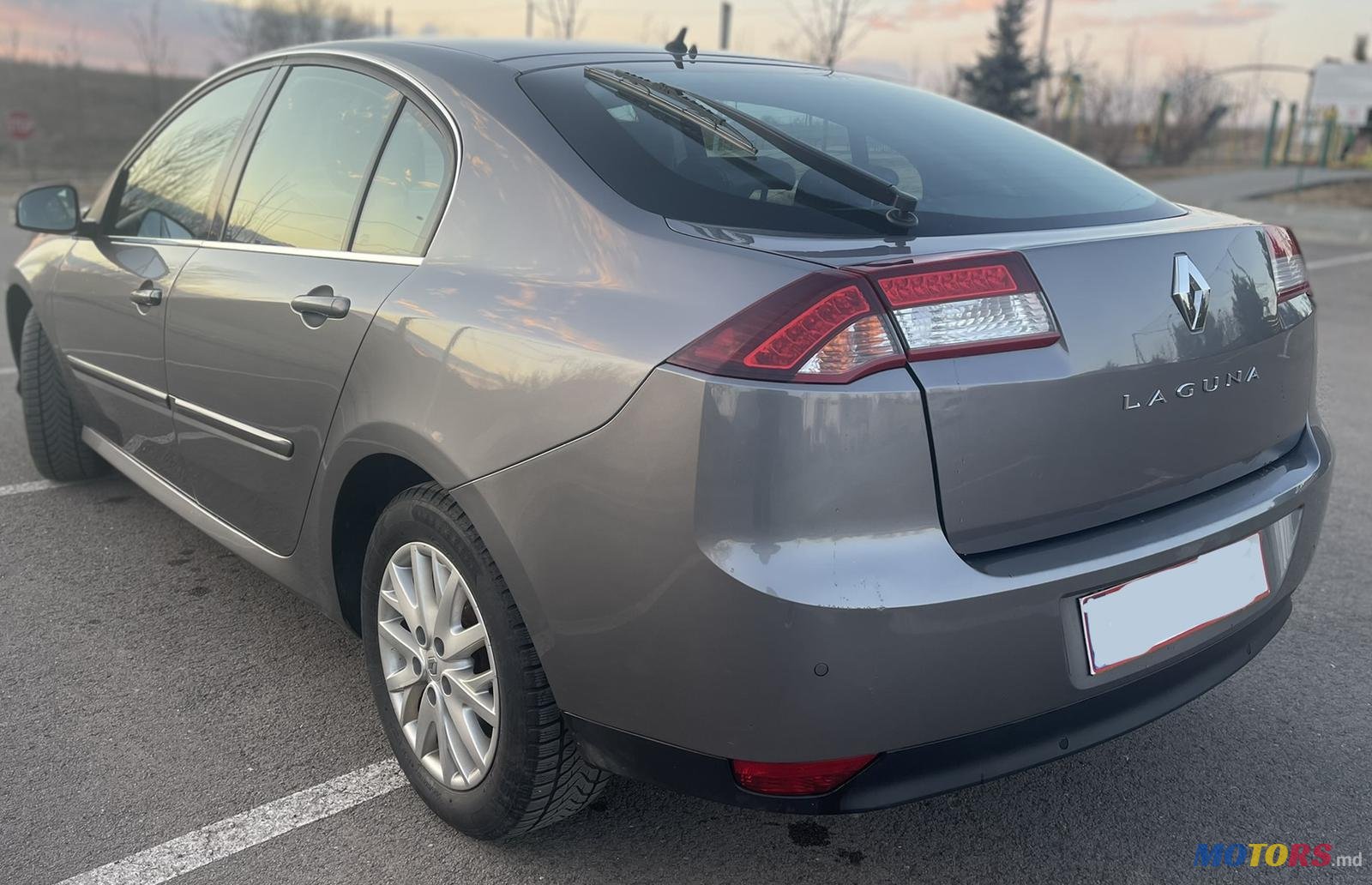 2014' Renault Laguna photo #5
