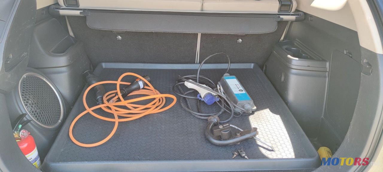 2014' Mitsubishi Outlander photo #6