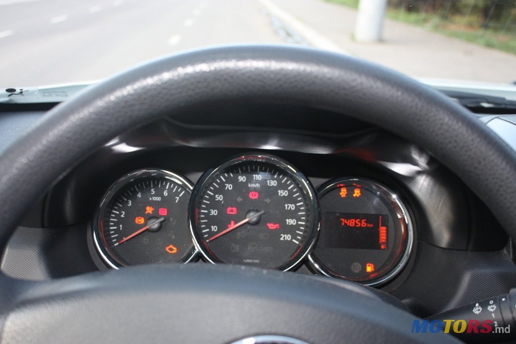 2014' Dacia Duster photo #4