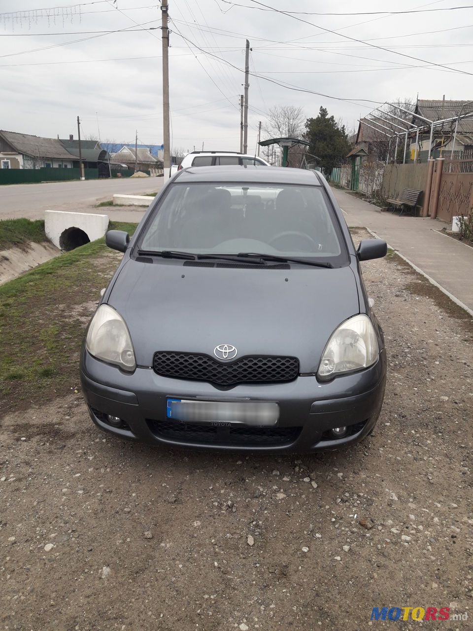 2004' Toyota Yaris photo #1