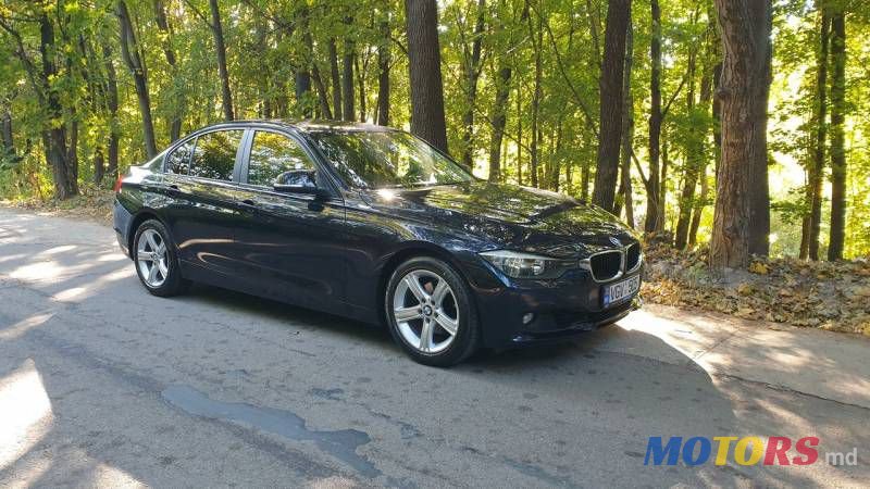 2013' BMW 3 photo #2