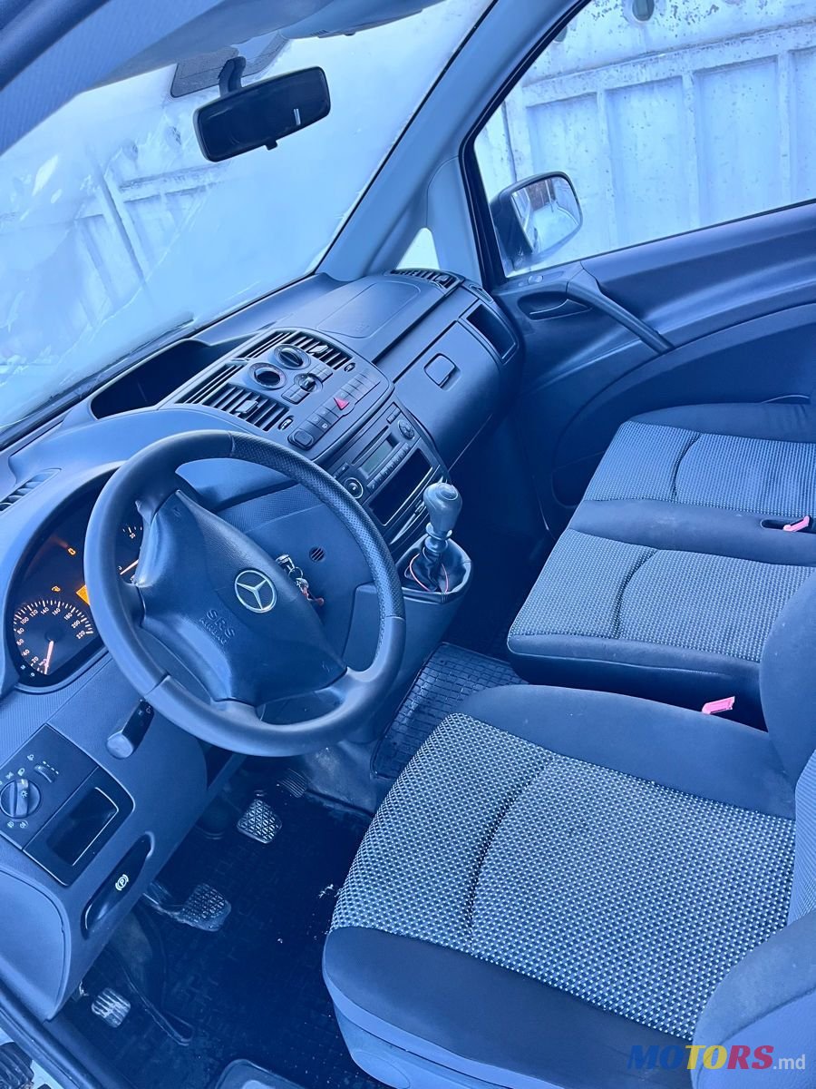 2011' Mercedes-Benz Vito photo #6