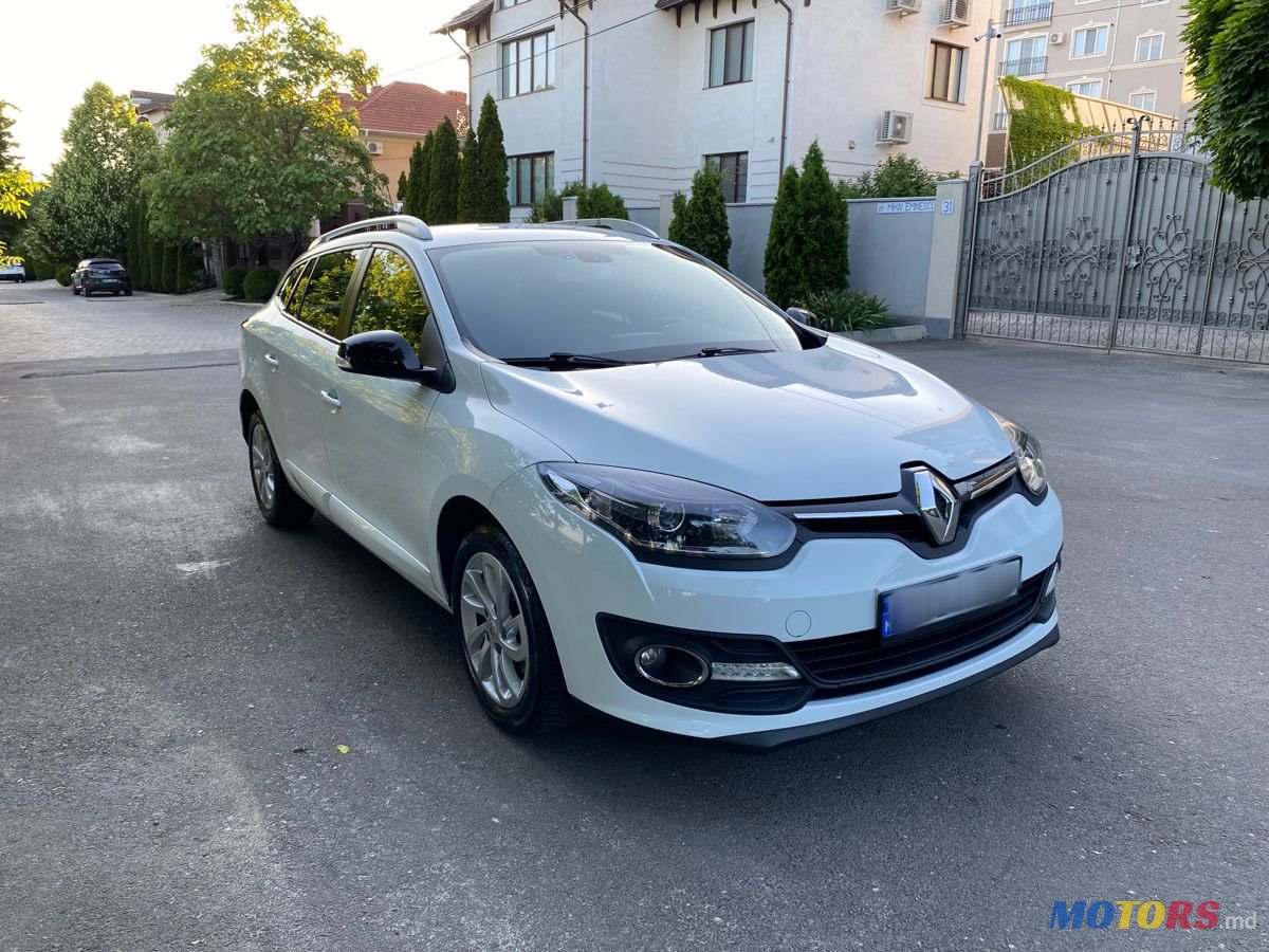 2014' Renault Megane photo #2