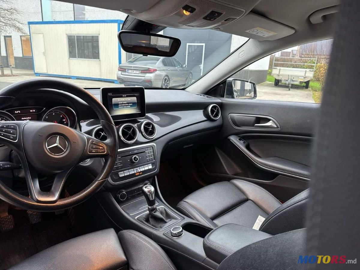 2018' Mercedes-Benz CLA photo #5