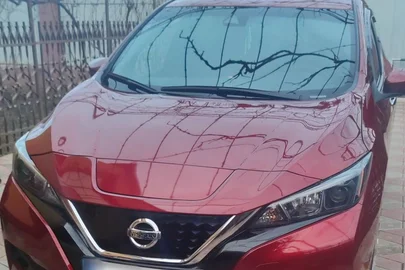 2020' Nissan Leaf