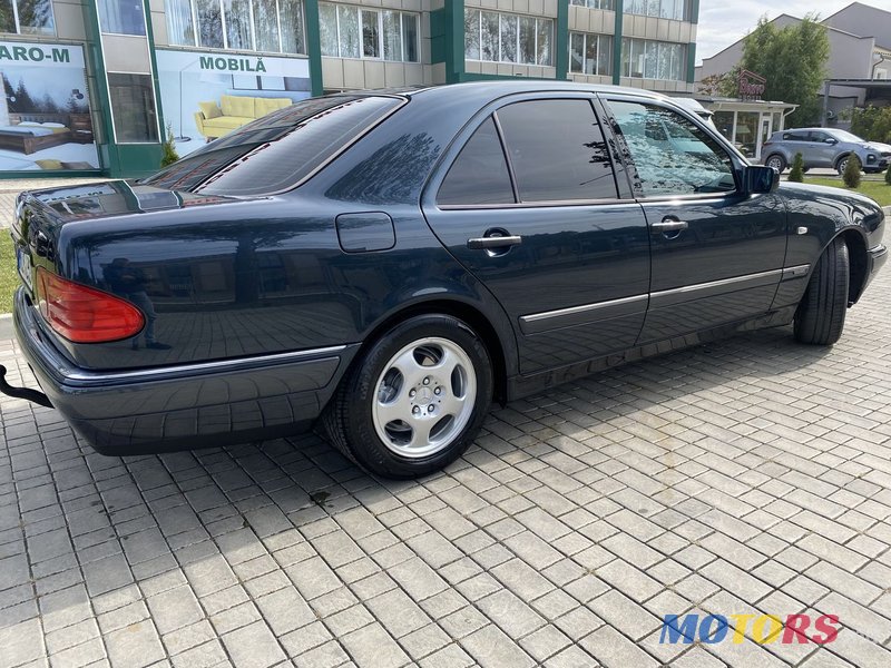 1998' Mercedes-Benz E Класс photo #3