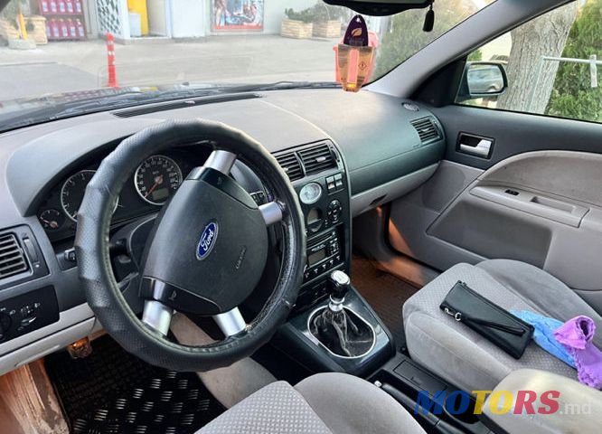 2001' Ford Mondeo photo #4