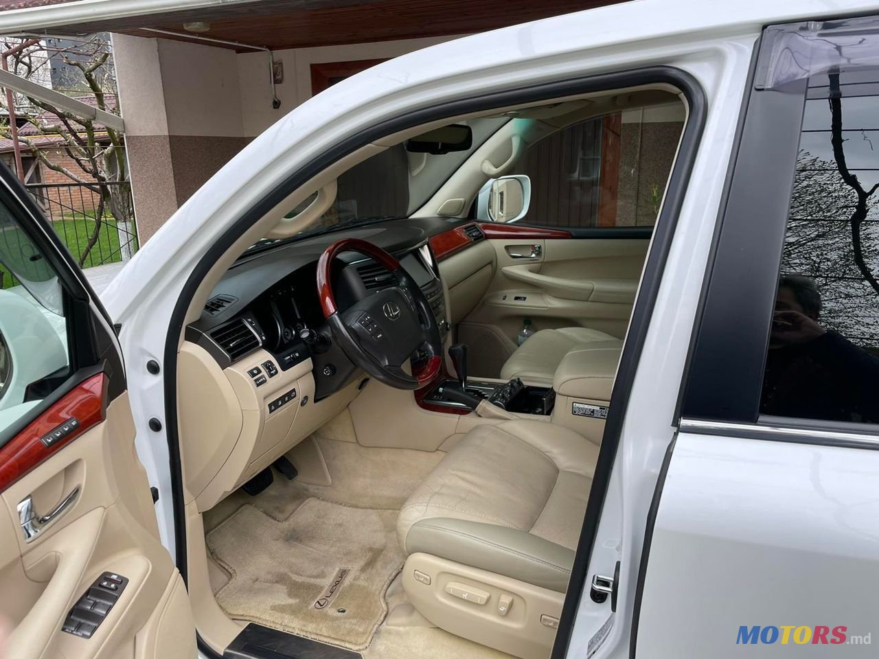 2009' Lexus Lx Series photo #4