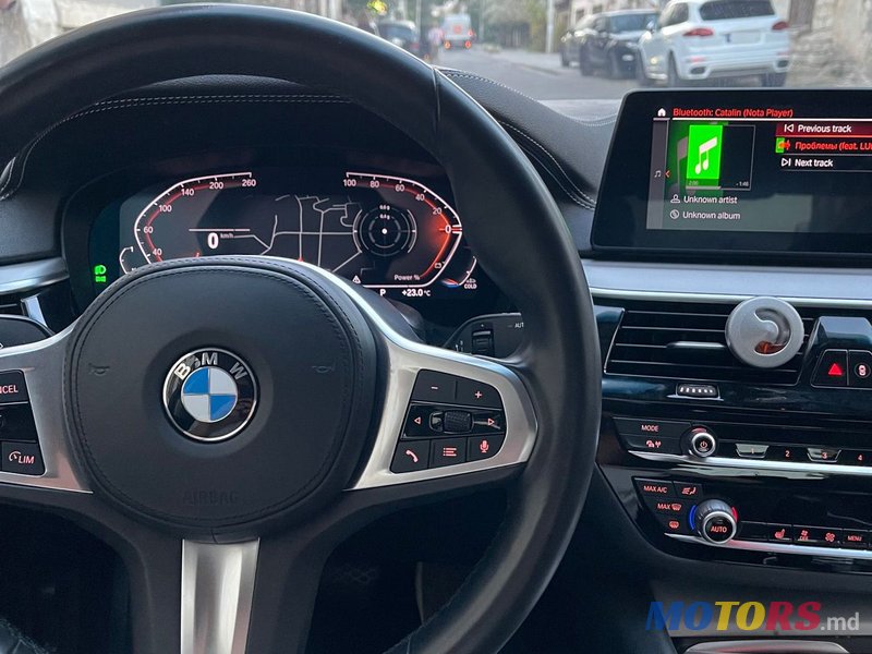 2020' BMW 5 Series photo #5