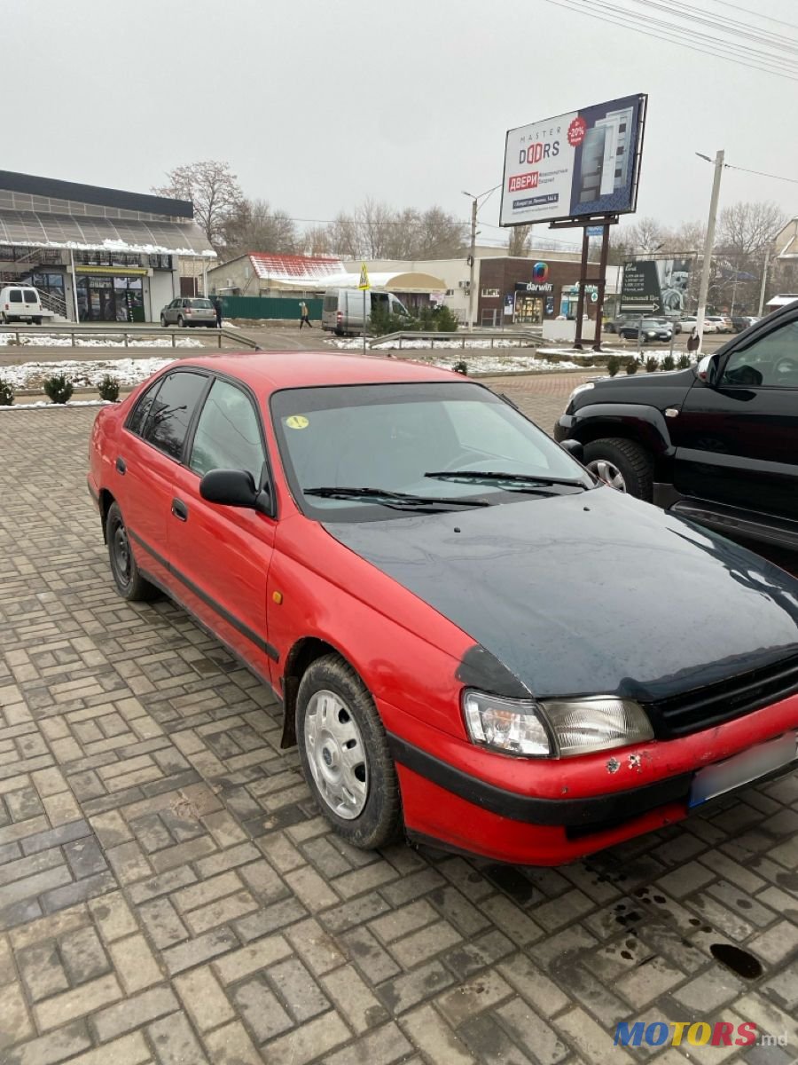 1992' Toyota Carina photo #2