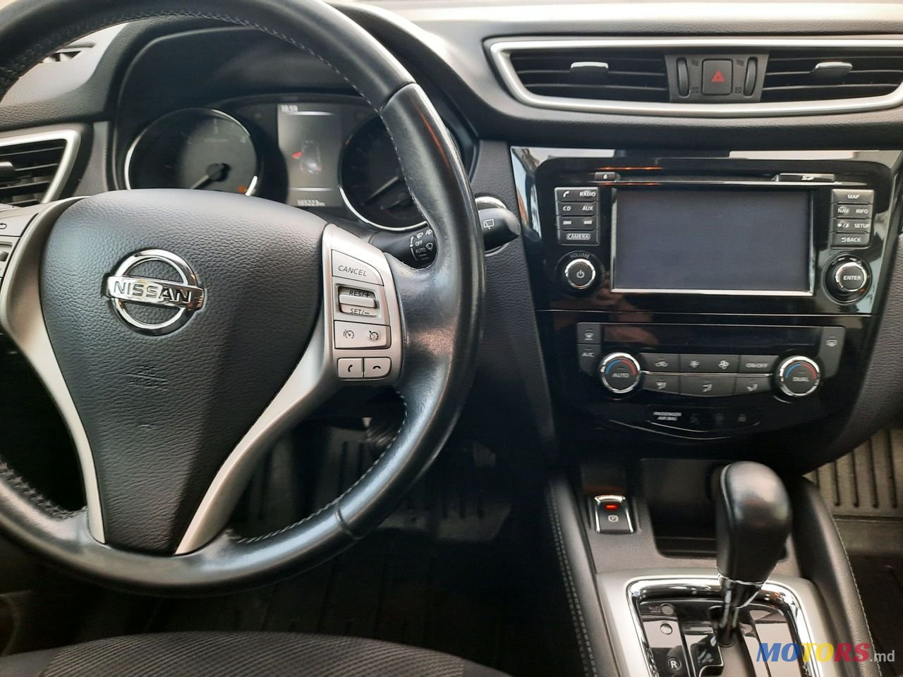 2015' Nissan Qashqai photo #2