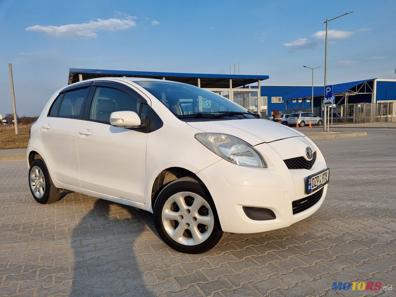 2008' Toyota Yaris photo #1