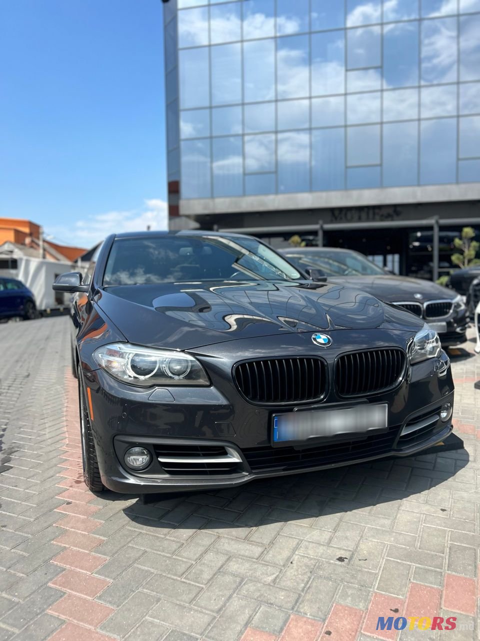 2014' BMW 5 Series photo #2