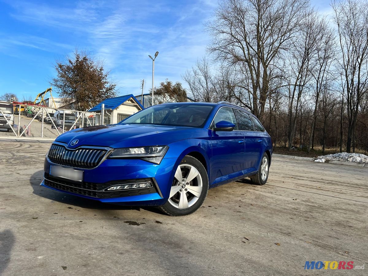 2020' Skoda Superb photo #2