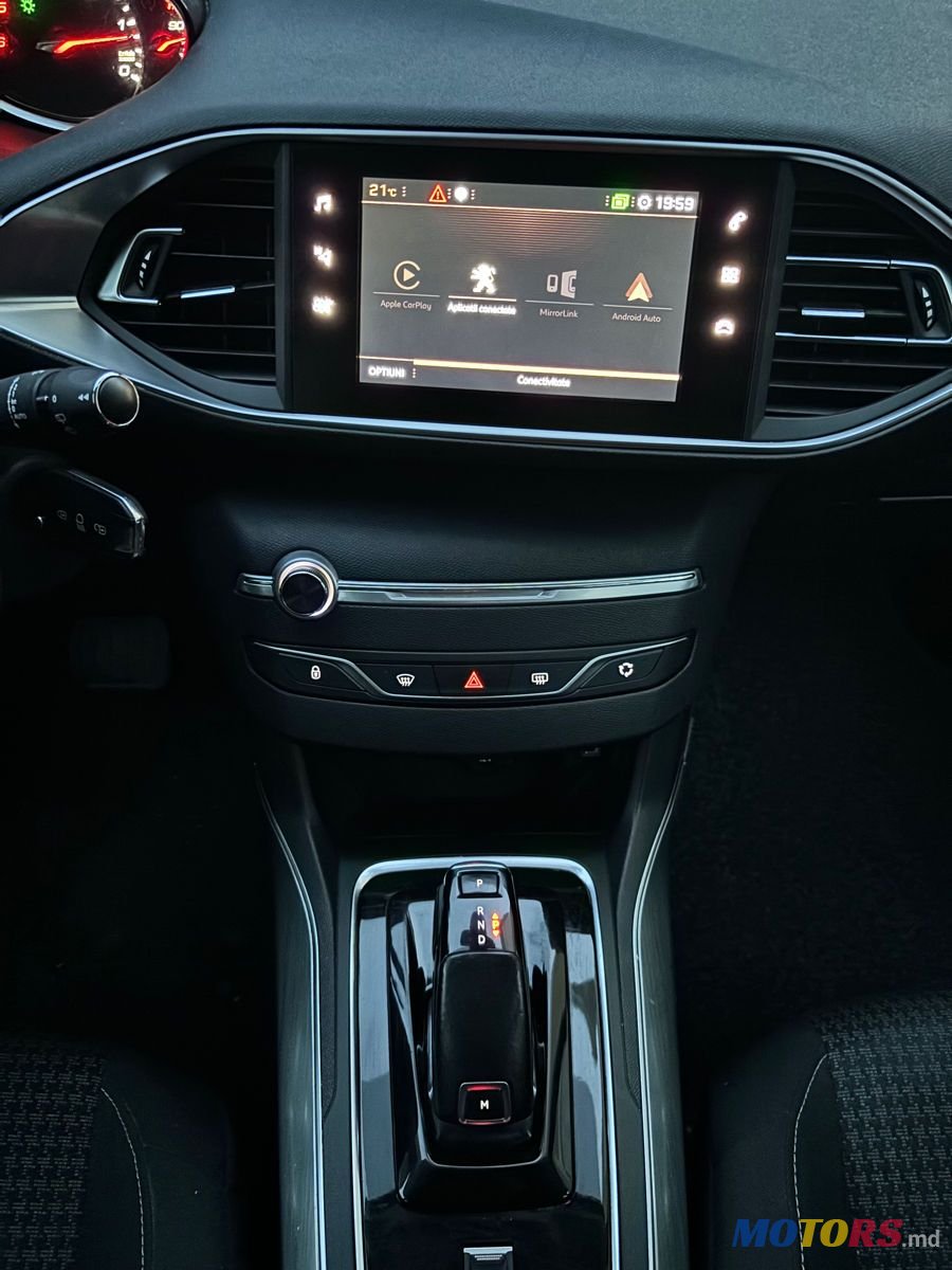 2018' Peugeot 308 photo #6