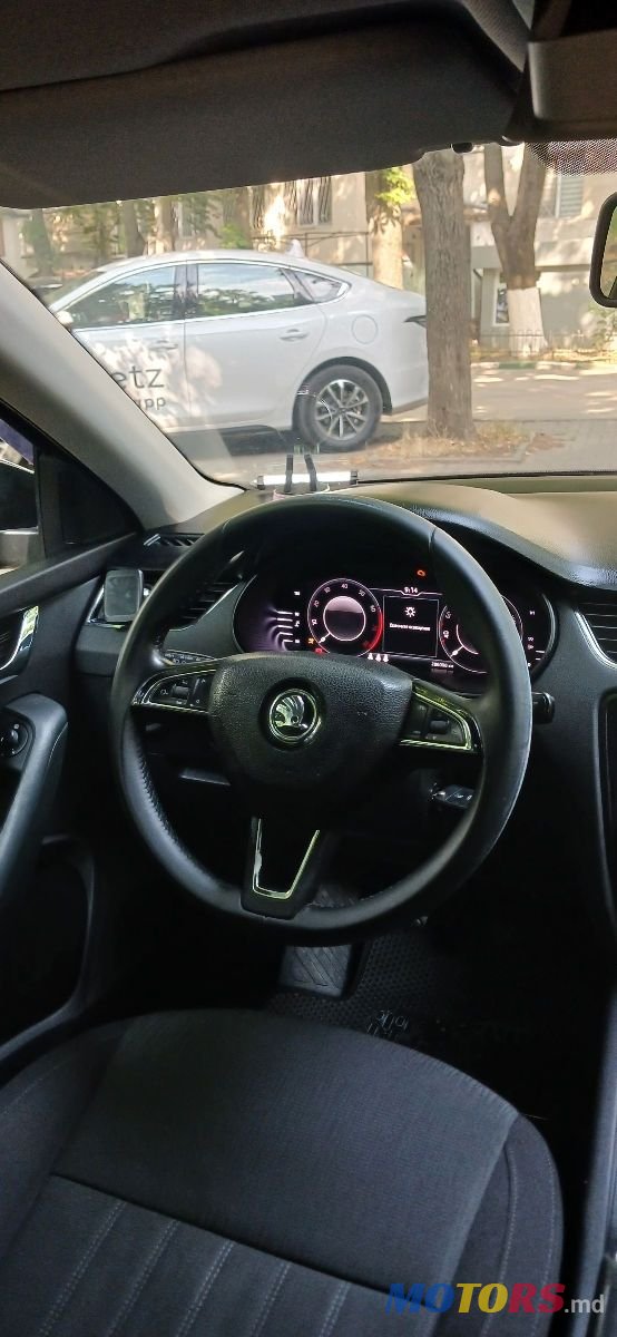 2019' Skoda Octavia photo #5