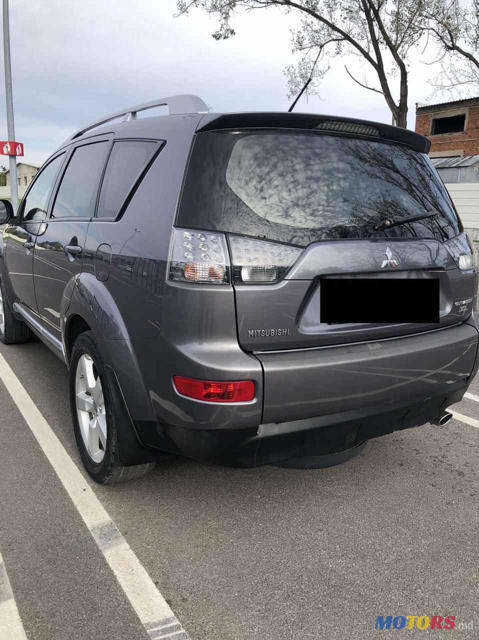 2008' Mitsubishi Outlander photo #3