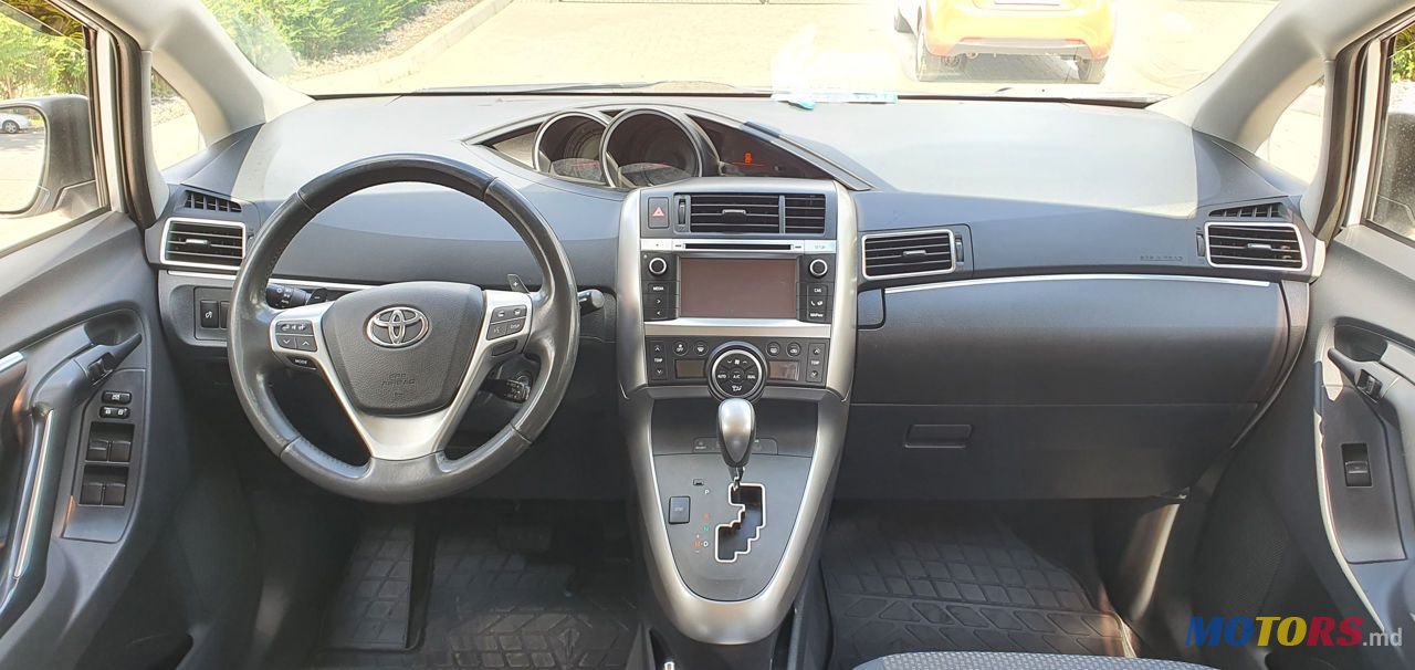 2014' Toyota Verso photo #5