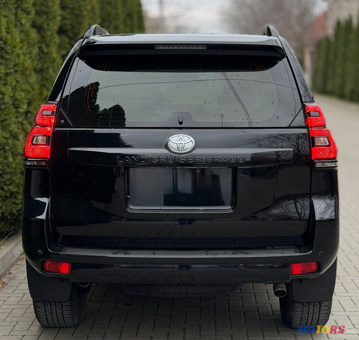 2016' Toyota Land Cruiser Prado photo #4