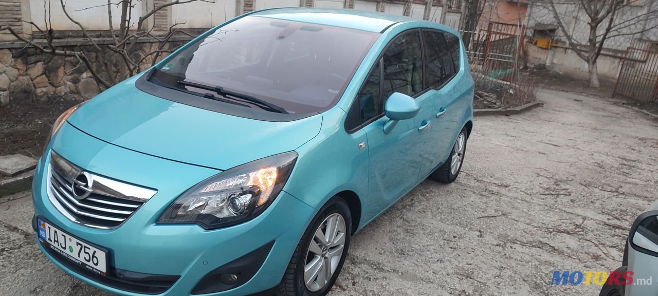 2011' Opel Meriva photo #4