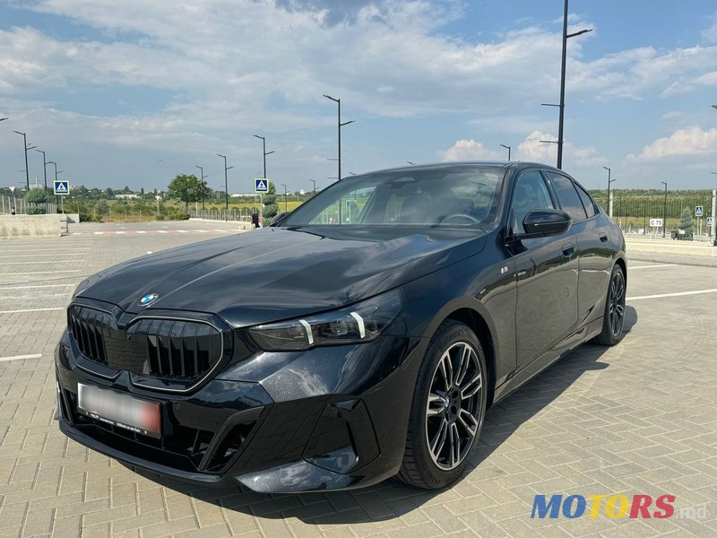 2023' BMW 5 Series photo #4