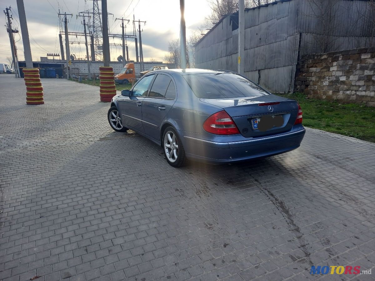 2003' Mercedes-Benz E-Class photo #3