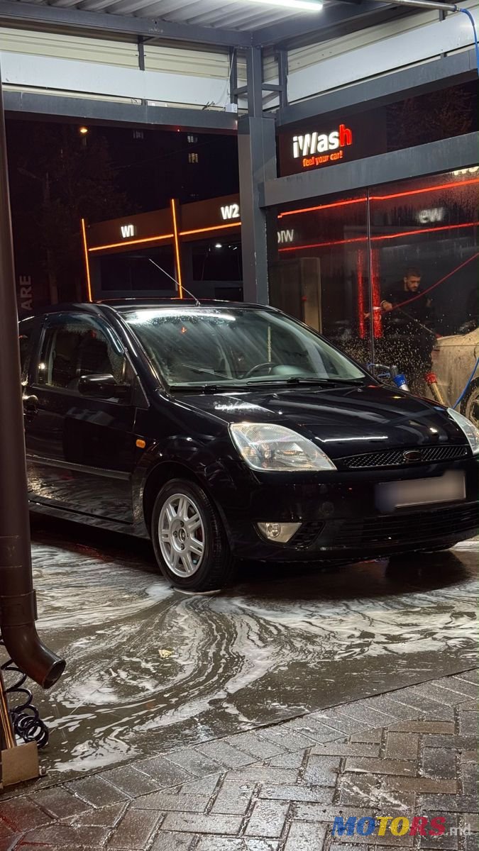 2002' Ford Fiesta photo #1