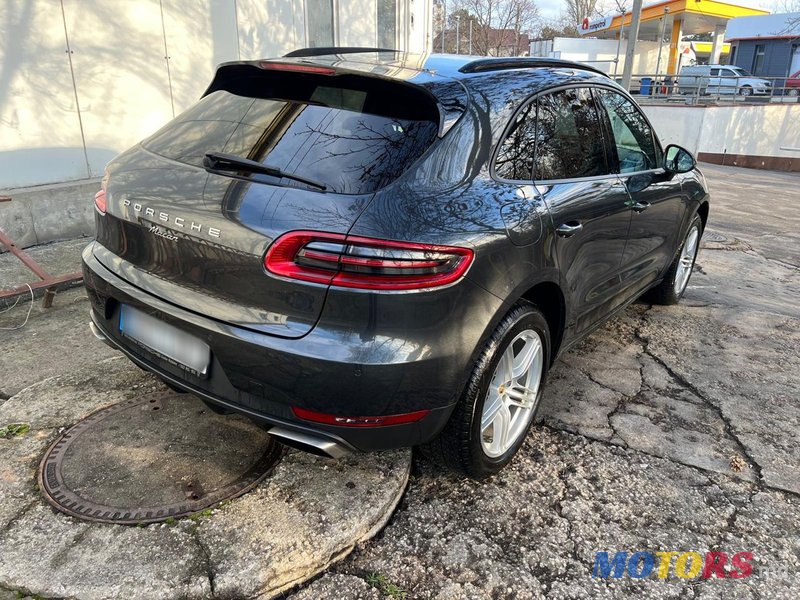 2016' Porsche Macan photo #4