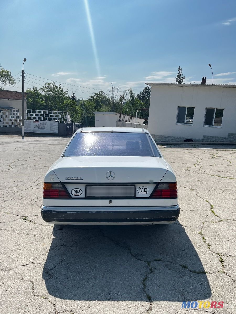 1991' Mercedes-Benz W124 photo #4