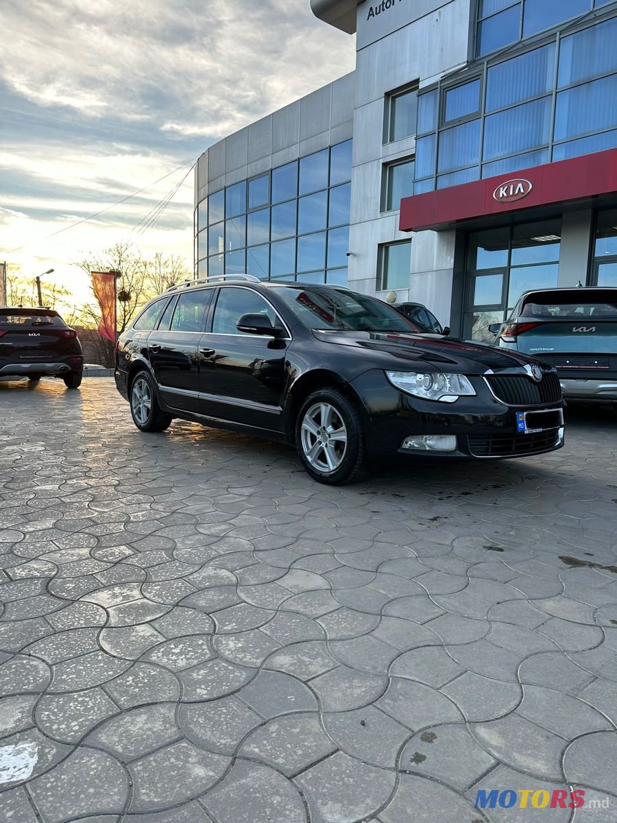 2010' Skoda Superb photo #3