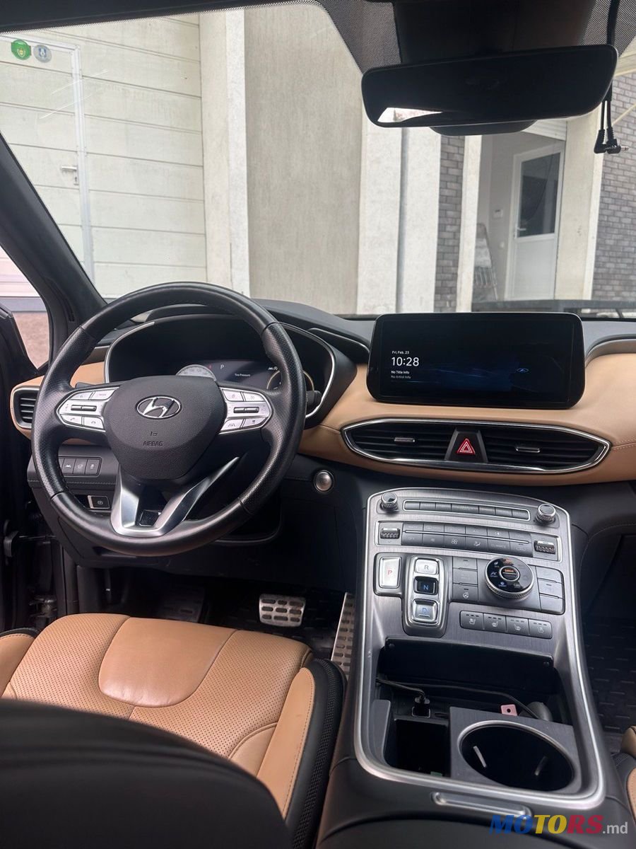2021' Hyundai Santa Fe photo #3