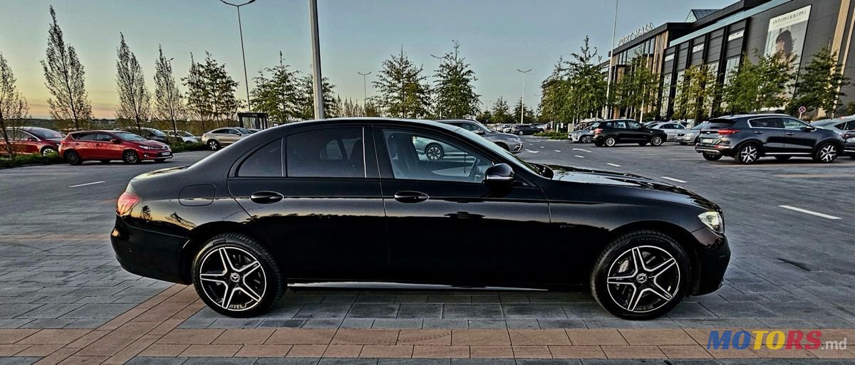 2021' Mercedes-Benz E-Class photo #3