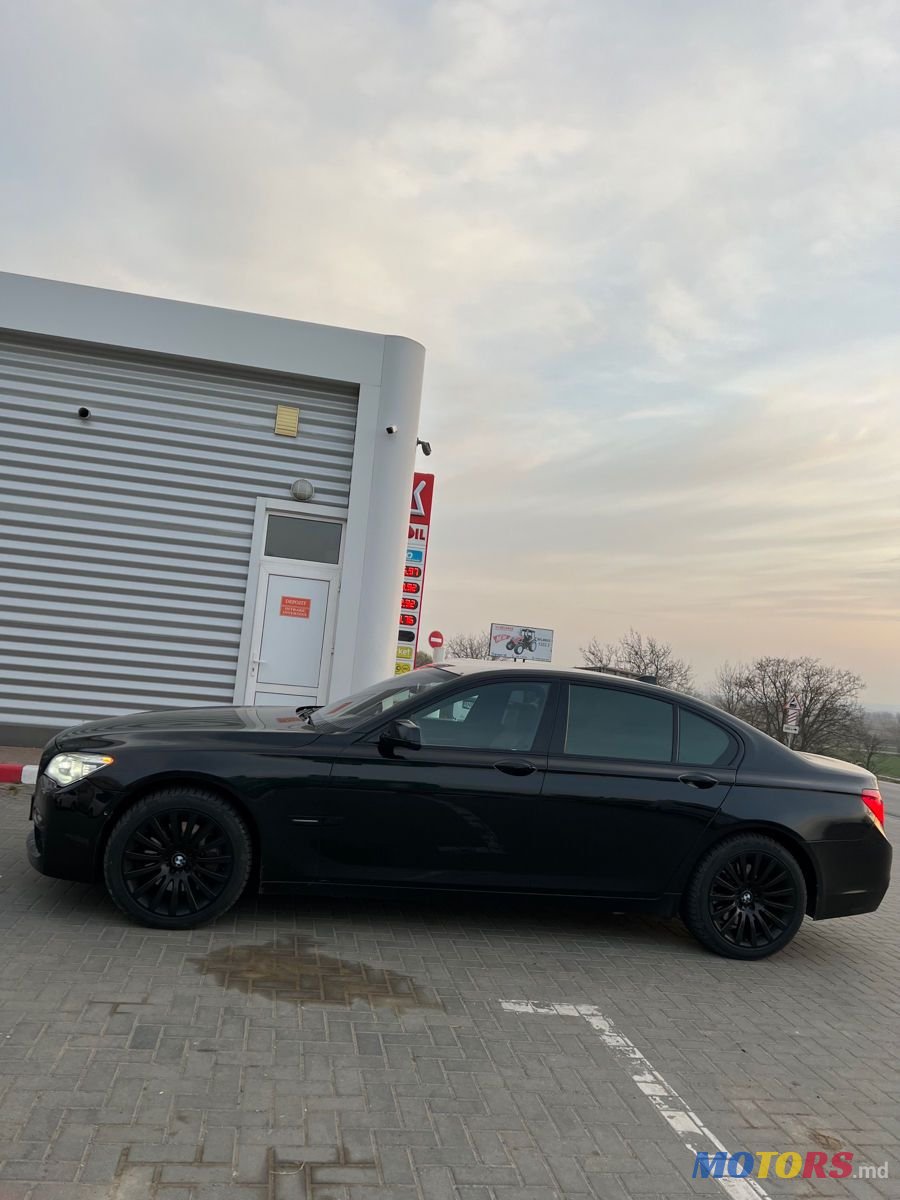 2011' BMW 7 Series photo #4