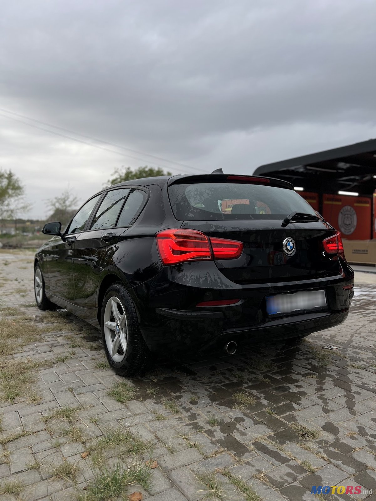 2016' BMW 1 Series 5 Door 116D photo #4