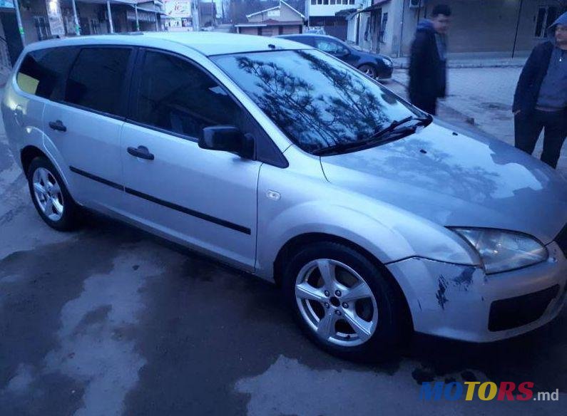 2005' Ford Focus photo #1