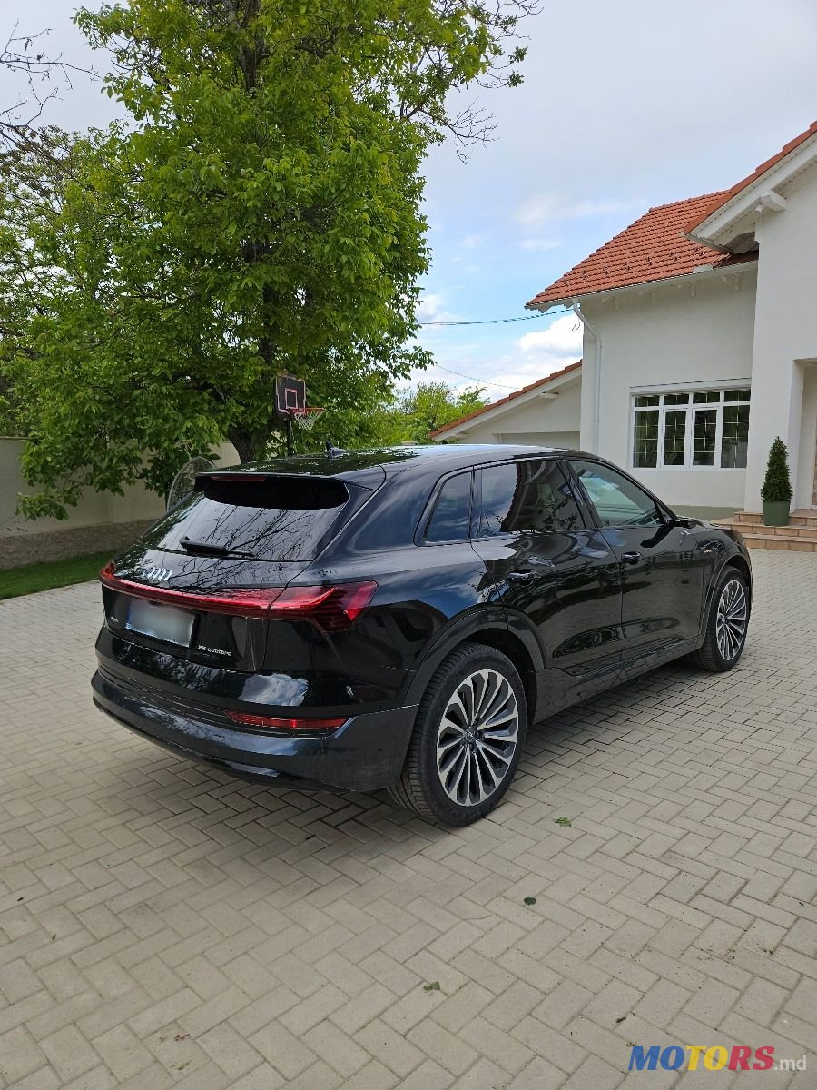 2020' Audi e-tron photo #3