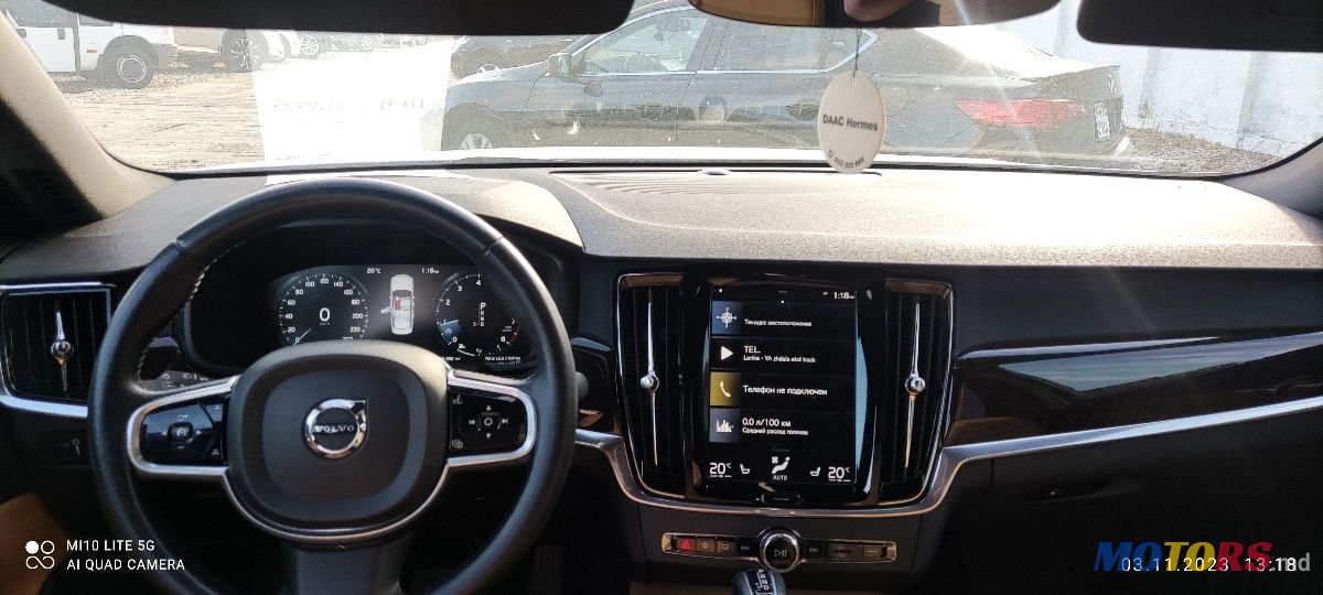 2016' Volvo S90 photo #4