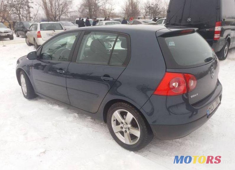 2007' Volkswagen Golf photo #1