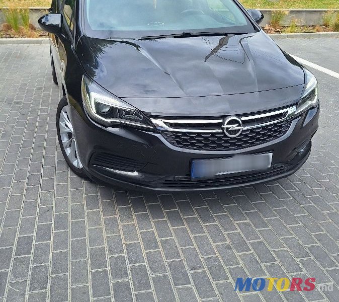 2016' Opel Astra photo #4