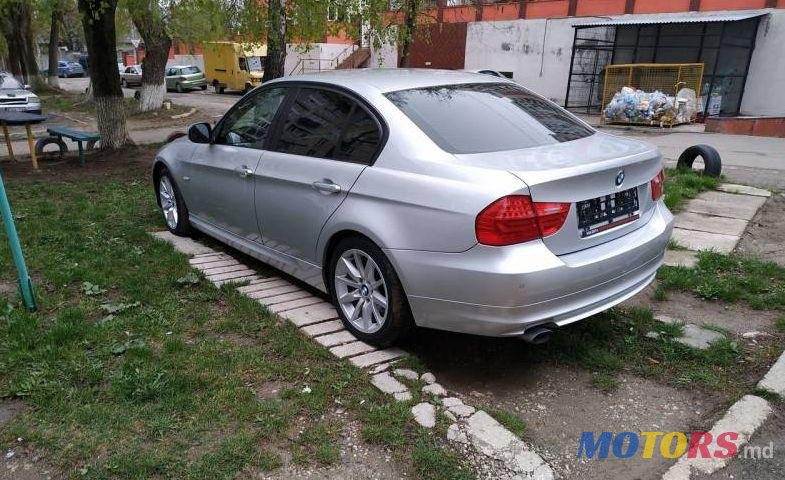 2010' BMW 3 photo #1