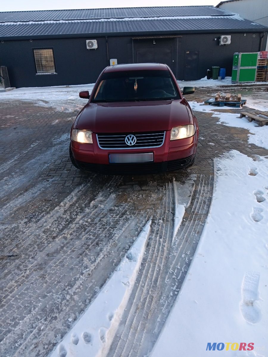 2003' Volkswagen Passat photo #2