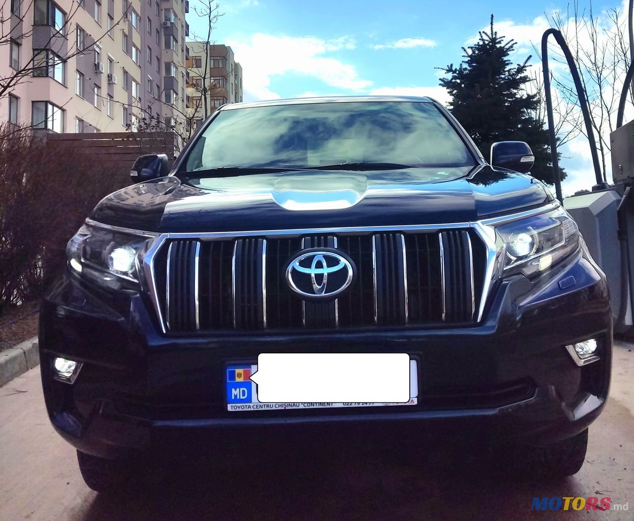 2018' Toyota Land Cruiser Prado photo #1