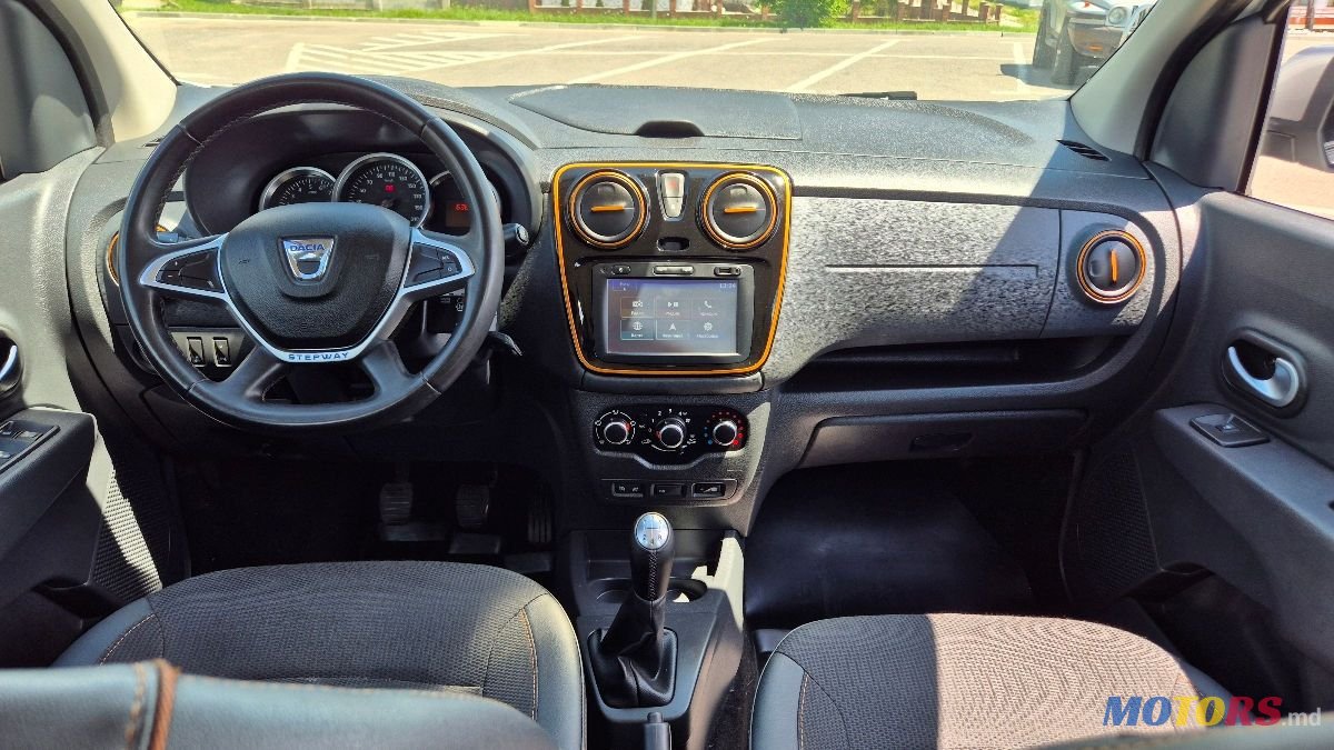 2017' Dacia Lodgy photo #5