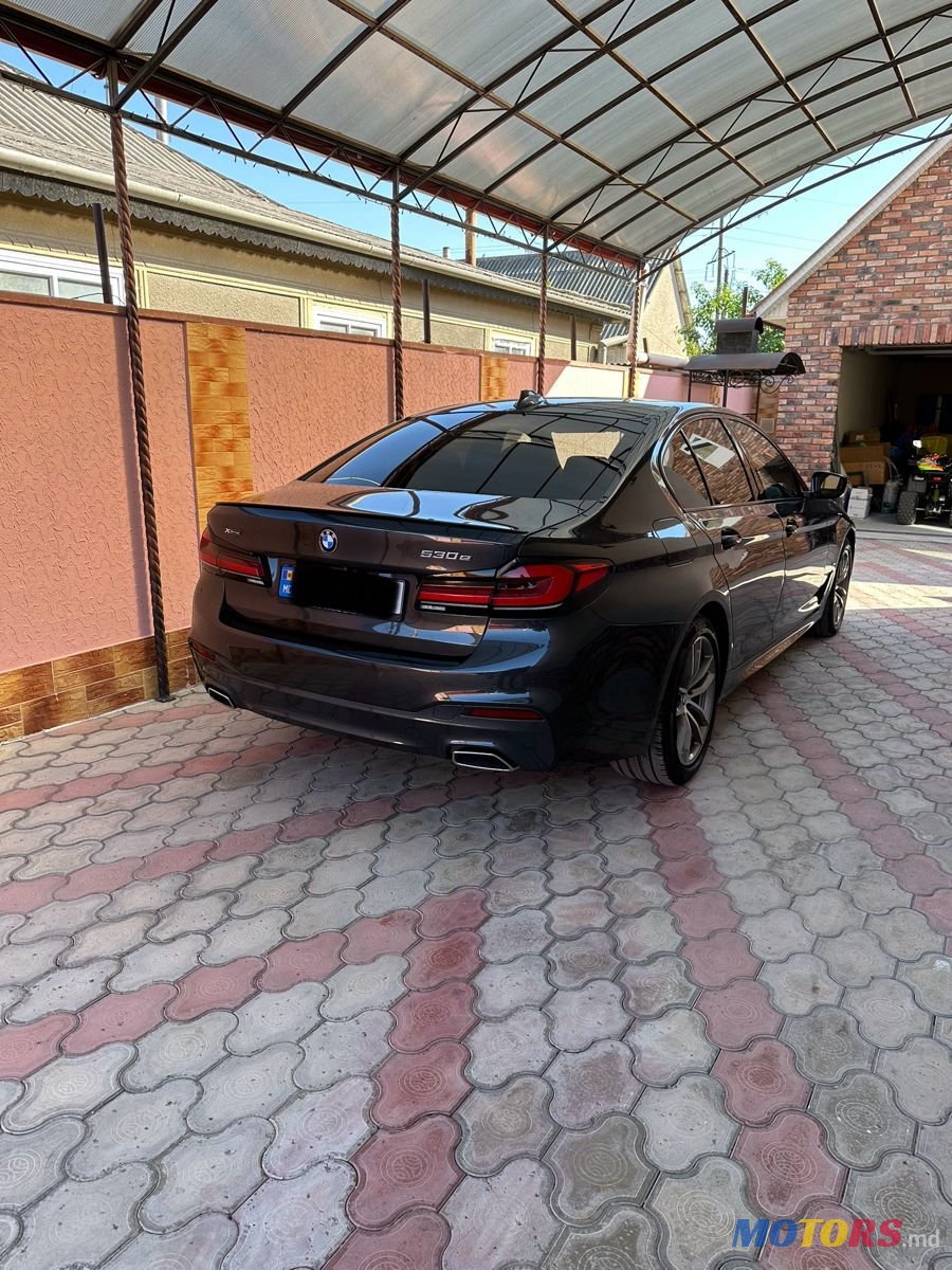 2019' BMW 5 Series photo #2