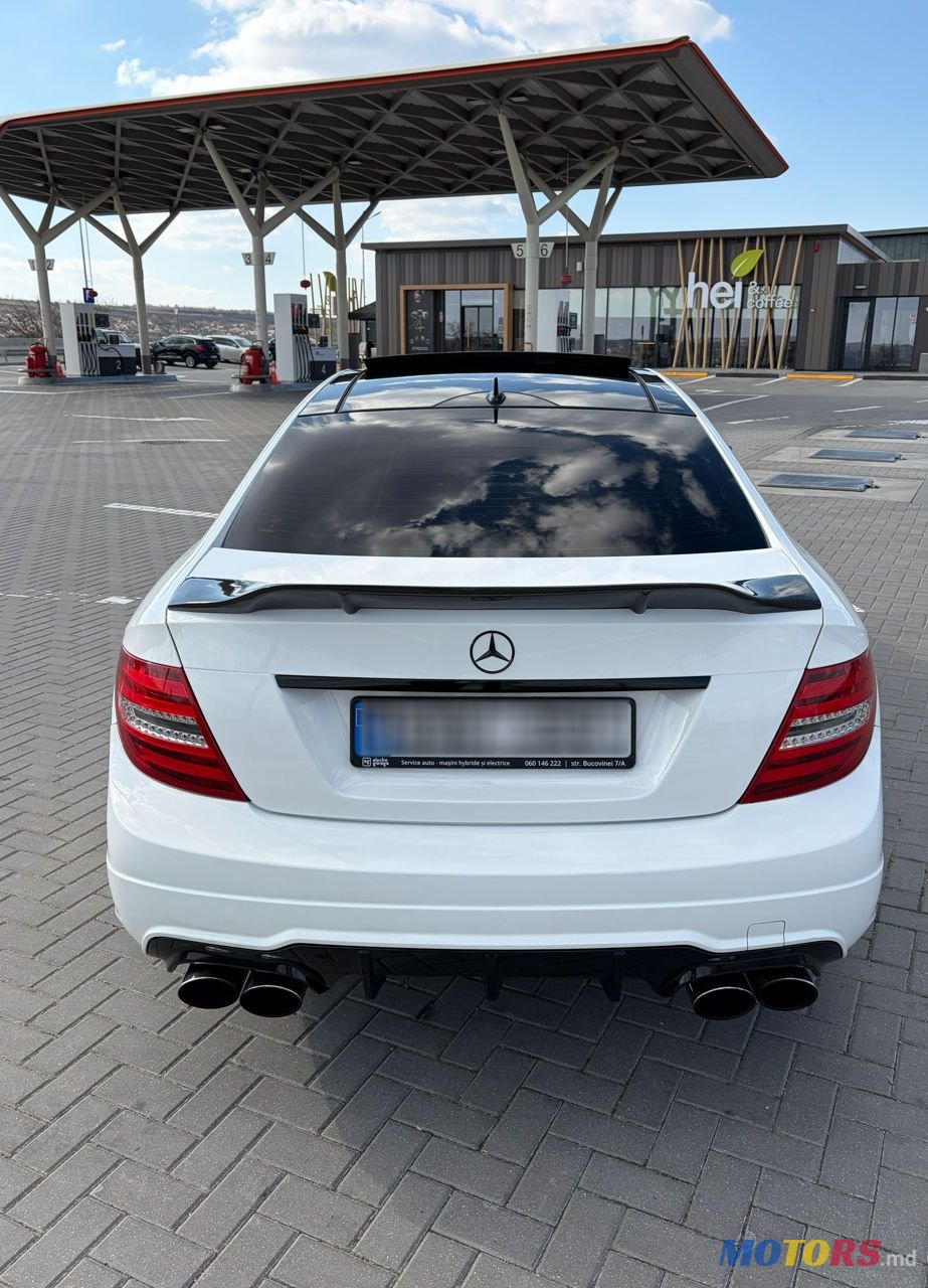 2014' Mercedes-Benz C-Class Coupe photo #4