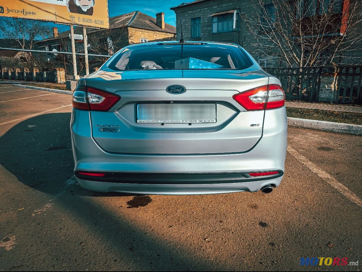 2014' Ford Fusion photo #2