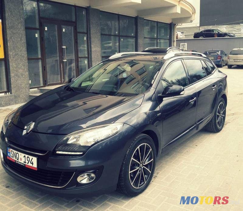 2012' Renault Megane photo #1